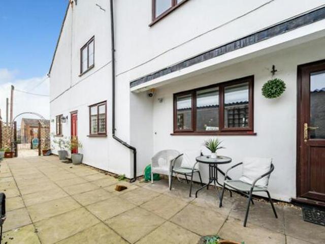House for sale in Longfield and New Barn, Monks Orchard