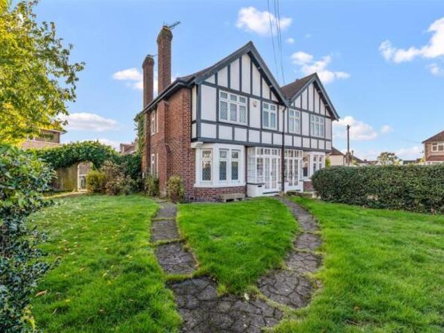 Farm for sale in Cheylesmore, West Midlands