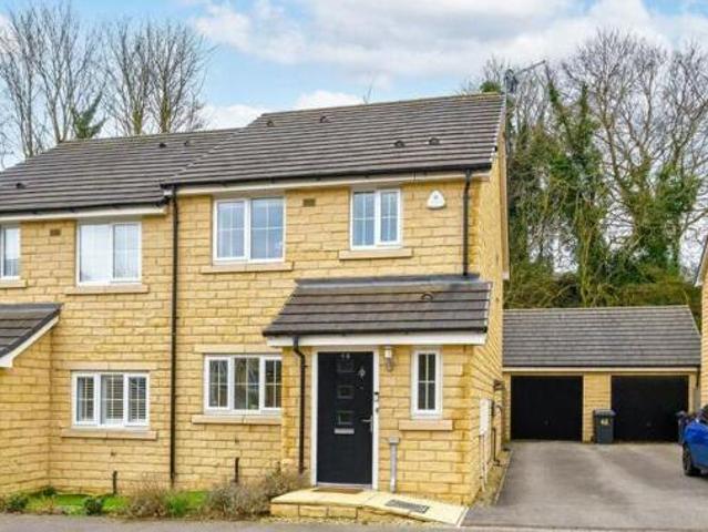 House for sale in Stubbin, Deepcar
