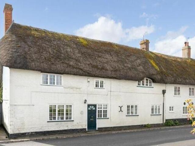 House for sale in Devizes, Wiltshire