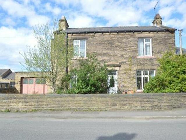 House for sale in Dewsbury, West Yorkshire