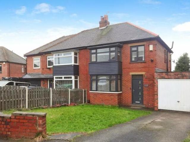 House for sale in Hanging Heaton, Dewsbury