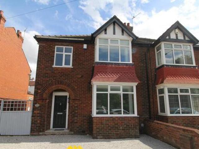 House for sale in Edenthorpe, South Yorkshire