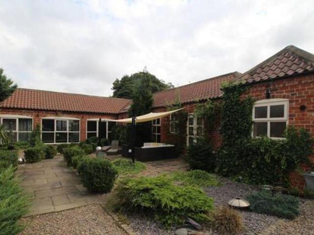 House for sale in Hatfield, South Yorkshire