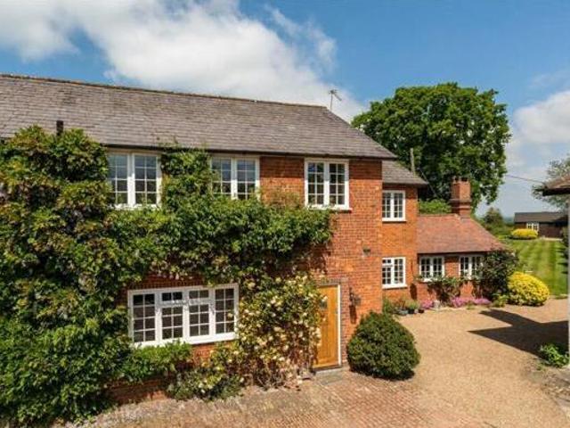 House for sale in Pachesham Park, Surrey