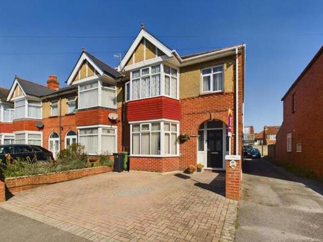 House for sale in Spring Vale, Hampshire