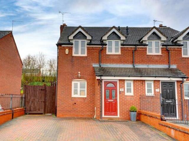 House for sale in Crookhill, Worcestershire