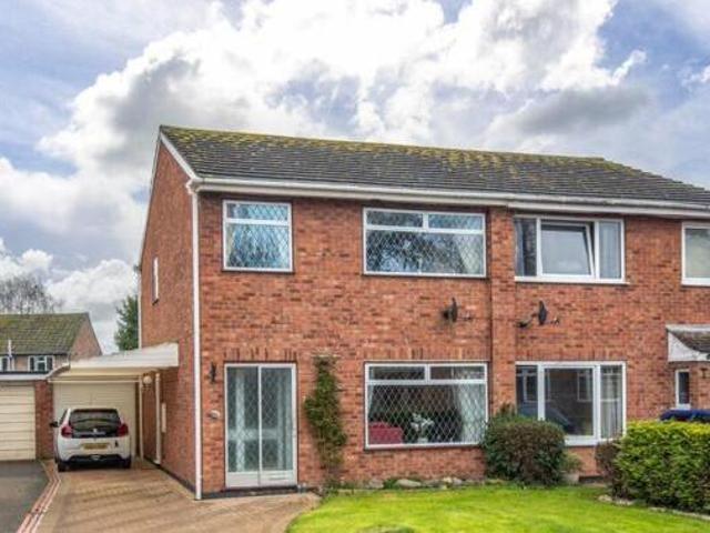 House for sale in Crookhill, Worcestershire