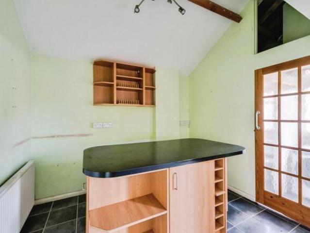 Farm for sale in Walcot West, Rodbourne