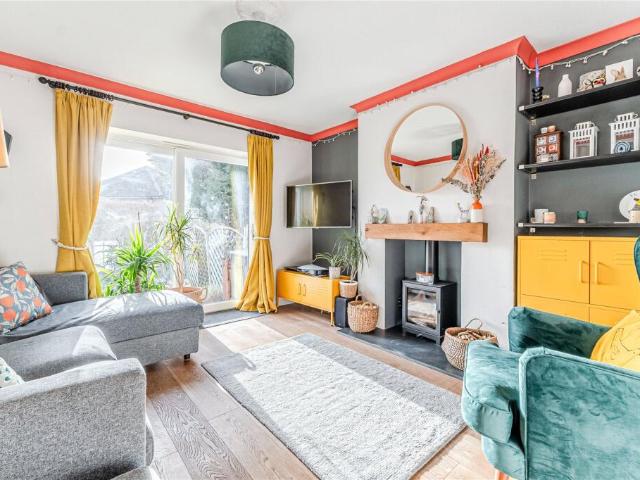 Semi Detached House for sale in Horsforth