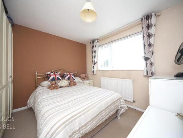 Farm for sale in Luton