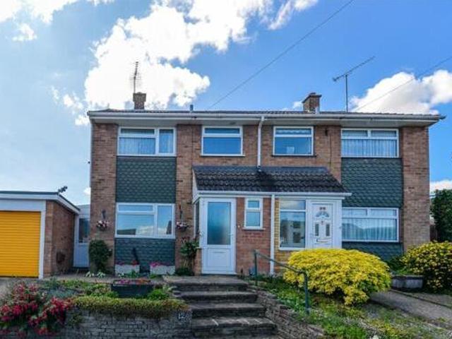 House for sale in Stipers Hill, Dunstable