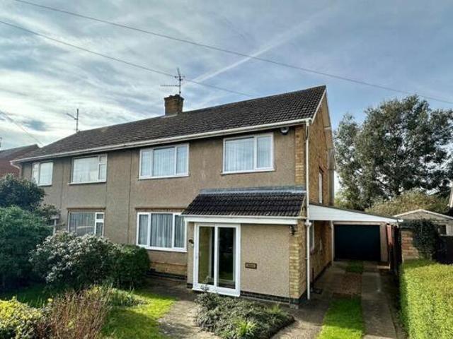 House for sale in Northampton, Northamptonshire