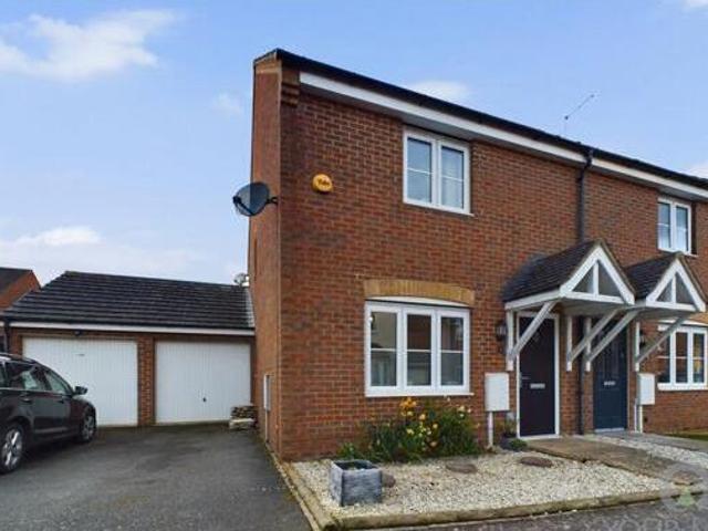 House for sale in Northampton, Northamptonshire