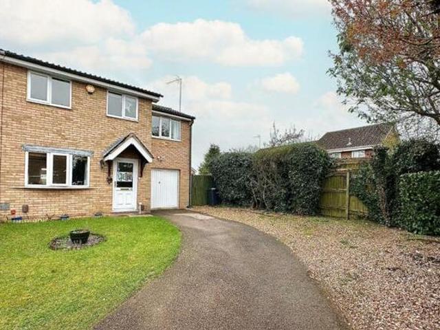 House for sale in Northampton, Northamptonshire