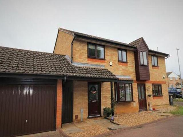 House for sale in Northampton, Northamptonshire