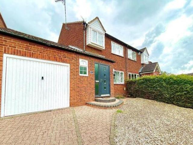 House for sale in Northampton, Northamptonshire