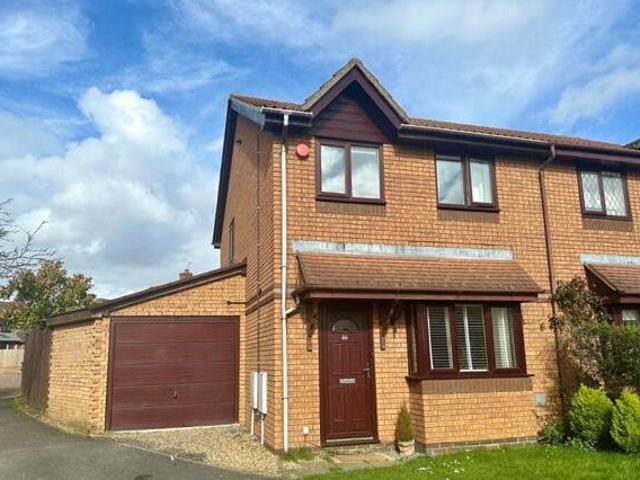 House for sale in Northampton, Northamptonshire