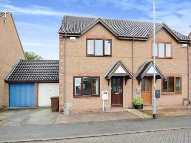 House for sale in Northampton, Northamptonshire