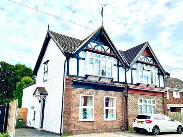 House for sale in The Butts, Kent