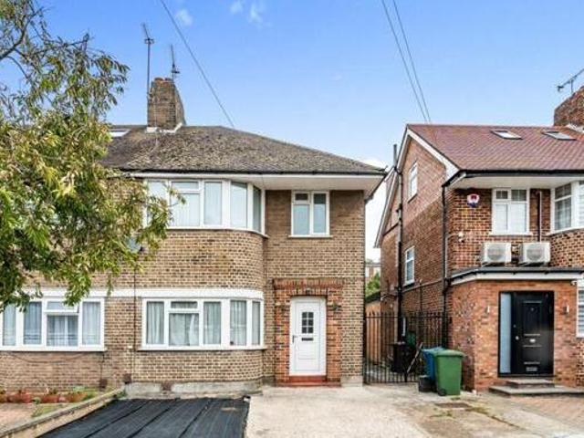 House for sale in Hertfordshire