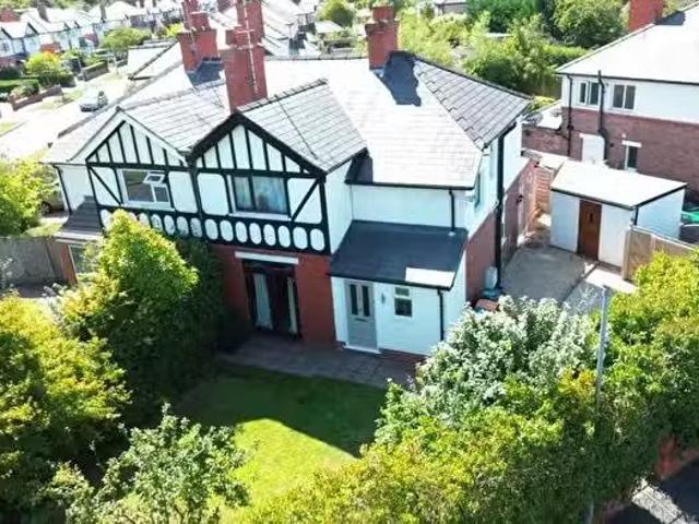 House for sale in Pulford