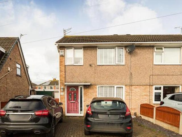 House for sale in Rossmore, Cheshire