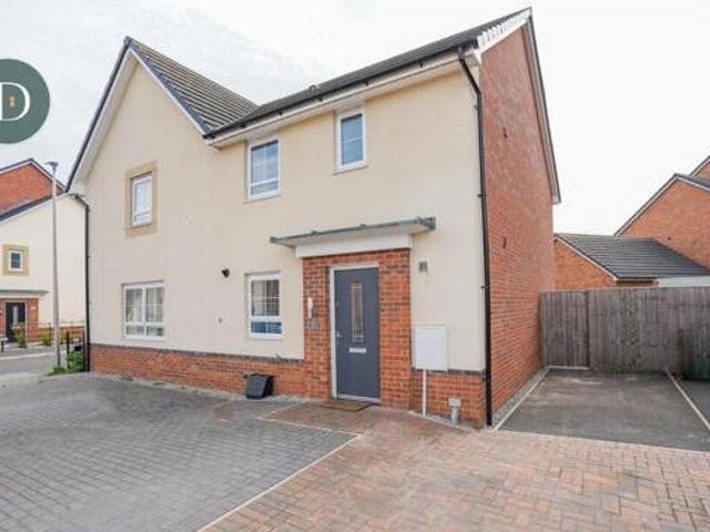 House for sale in Whitby, Rossmore