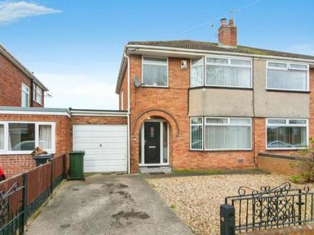 House for sale in Rossmore, Cheshire