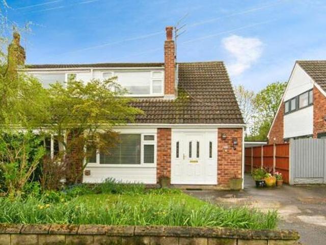 House for sale in Rossmore, Cheshire