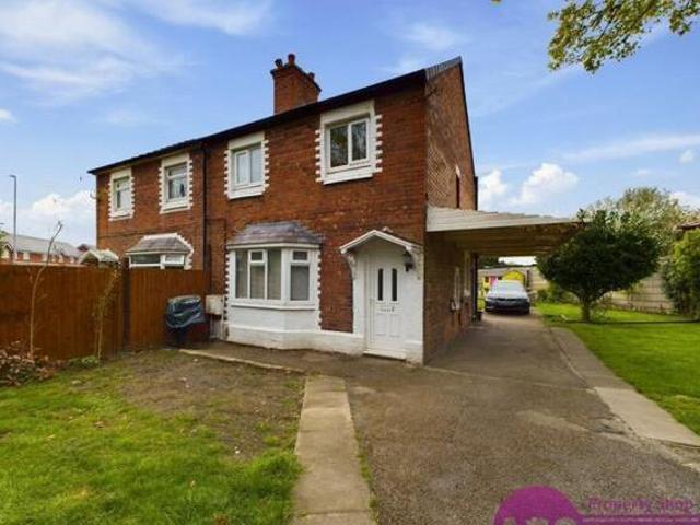 House for sale in Rossmore, Cheshire