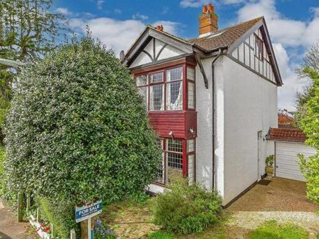 House for sale in Spring Vale, Hampshire
