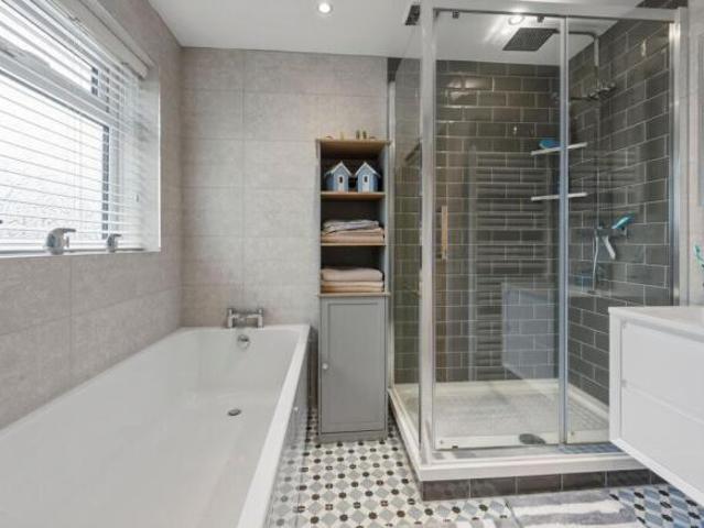 Farm for sale in Epping