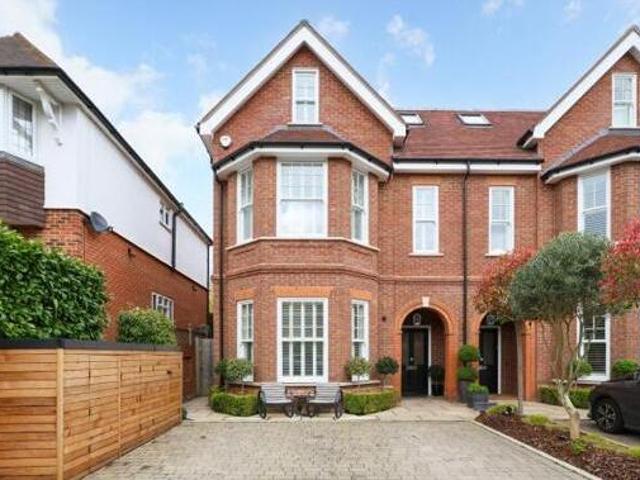 House for sale in Lower Green Esher, Blackhills