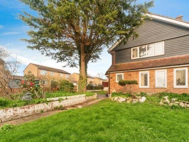 House for sale in Lower Green Esher, Blackhills