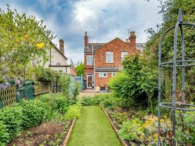 House for sale in Farnborough, Hampshire