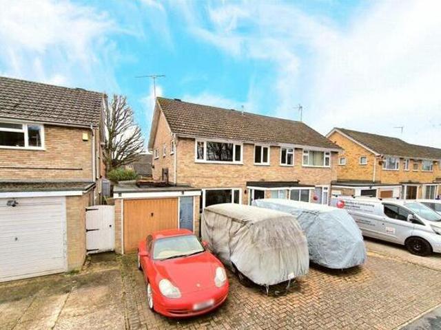 House for sale in Sandy Lane, Rushmoor