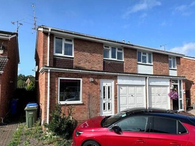 House for sale in Farnborough, Hampshire