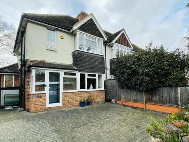 House for sale in Farnborough, Hampshire
