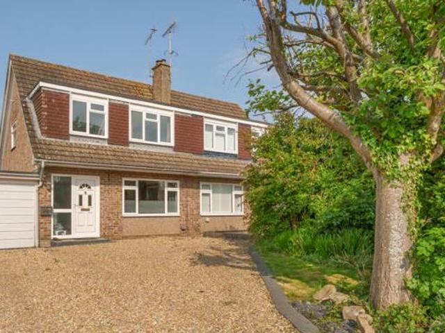 House for sale in Wrecclesham, Waverley