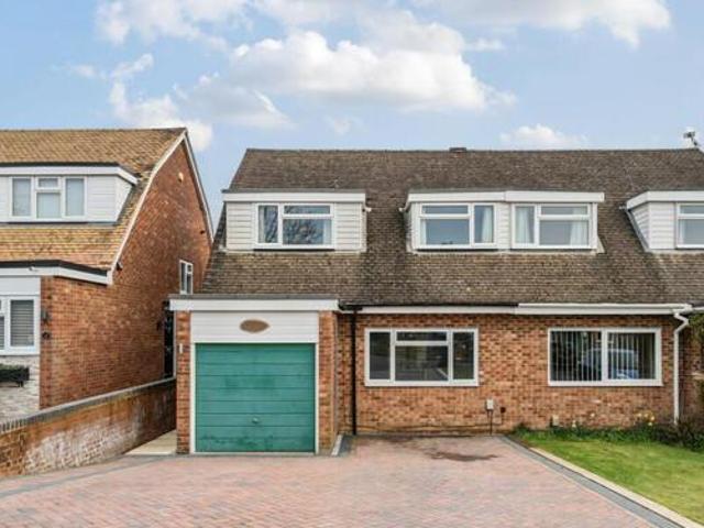 House for sale in Fole, Surrey