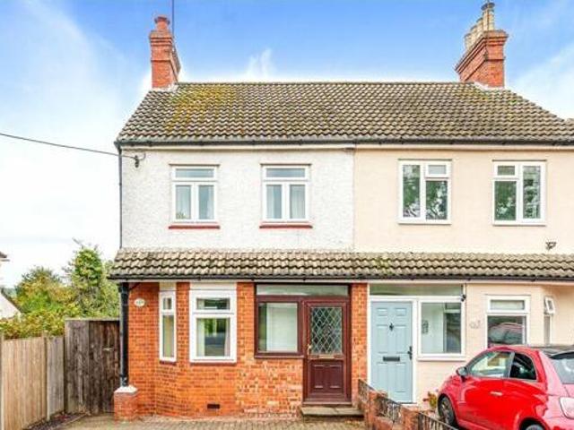 House for sale in Fole, Surrey