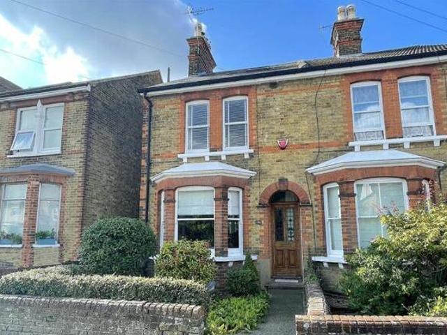 House for sale in Oad Street, Kent
