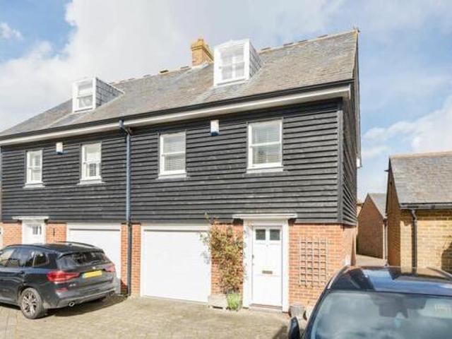 House for sale in Oad Street, Kent