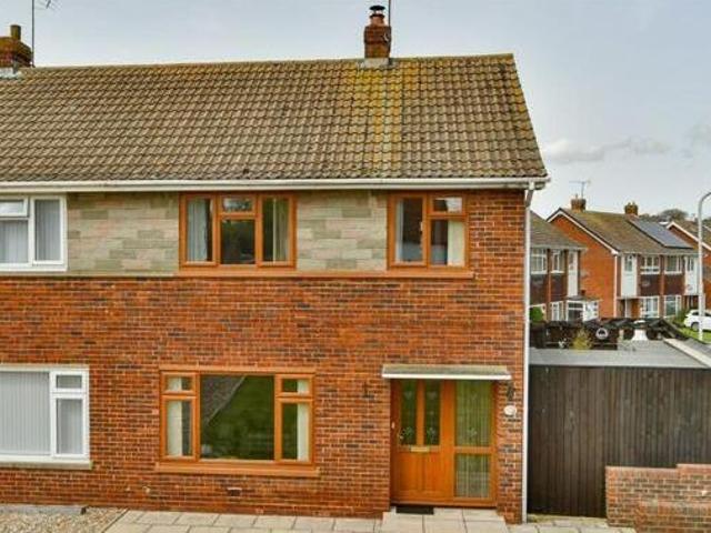 House for sale in Oad Street, Kent