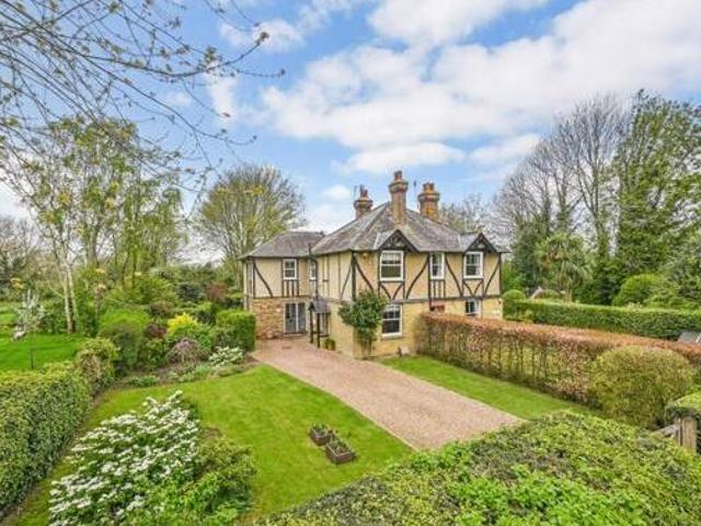 House for sale in Oad Street, Kent
