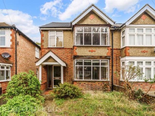 Farm for sale in New Malden, Greater London