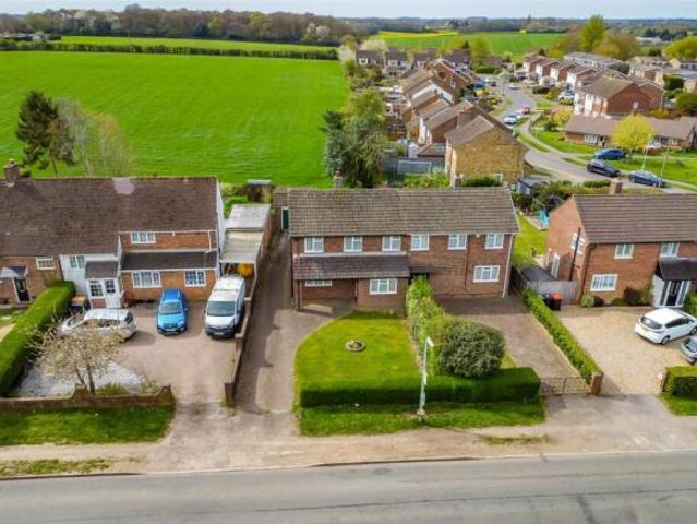 Farm for sale in Slip End, Bedfordshire
