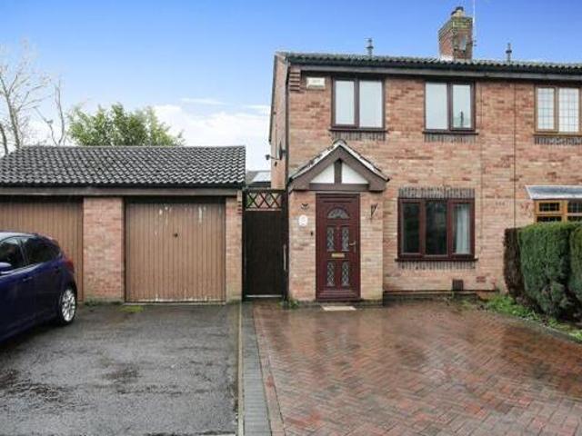 House for sale in Camp Hill, Warwickshire