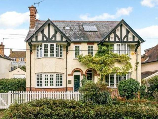 House for sale in Gerrards Cross, Denham
